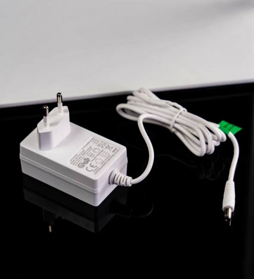 V10 Cordless Pedicure Nail Lamp IMEN Professional UV/LED V10 Cordless Pedicure Nail Lamp IMEN Professional UV/LED